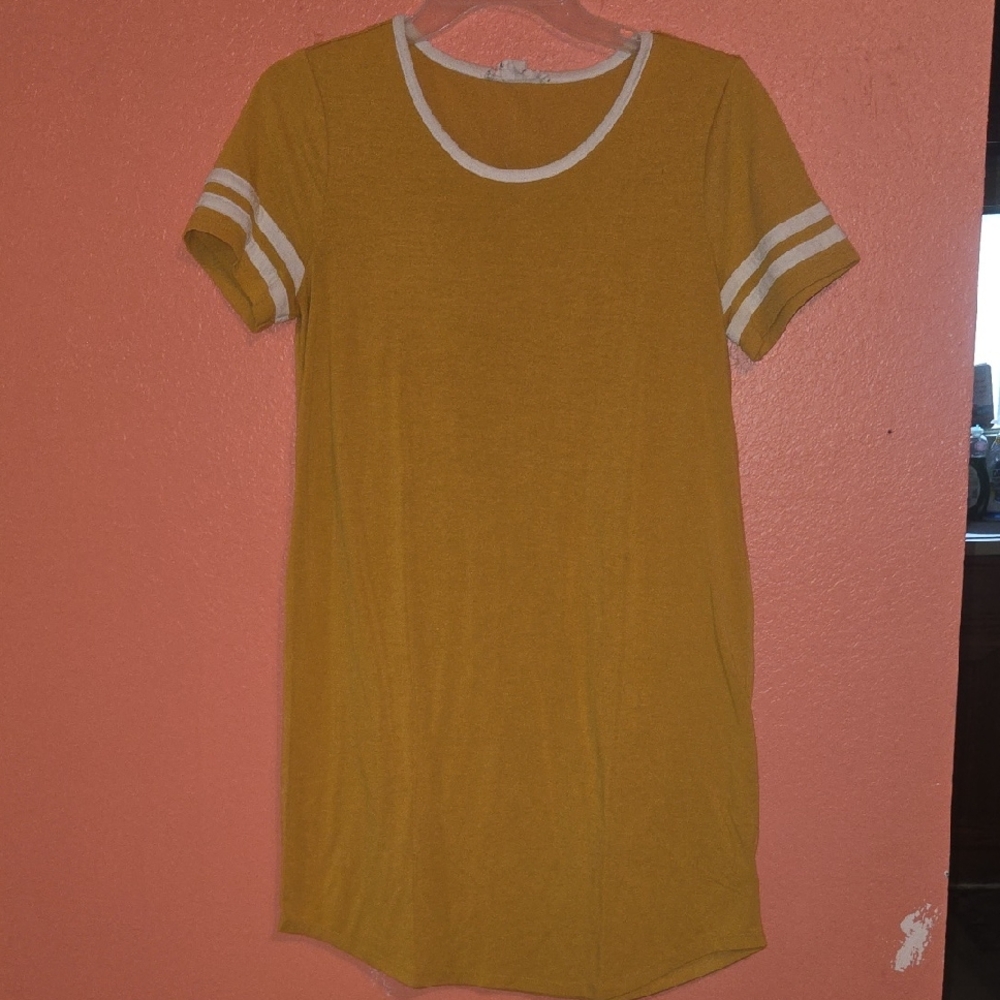 Pink Rose Floral Accent White and Yellow T-Shirt Dress